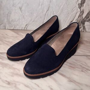 Poshmark Listing – Vionic Willa Wedge Loafers